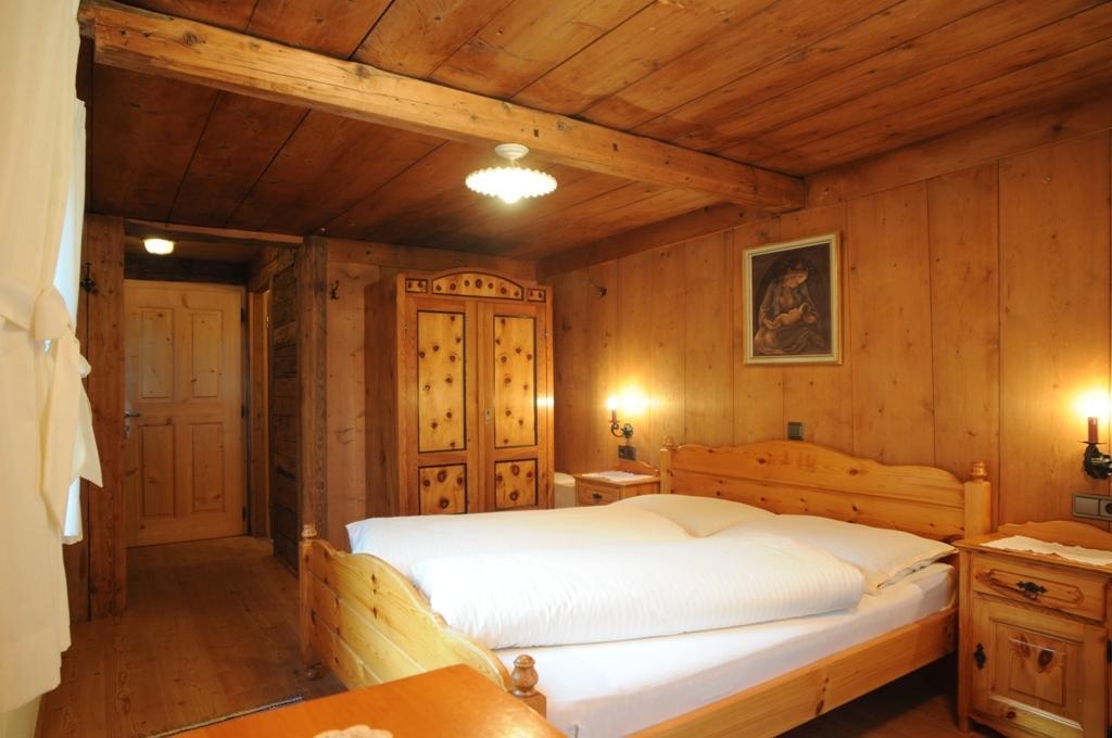 Glinzhof Mountain Natur Resort Agriturismo Сан Кандидо Стая снимка