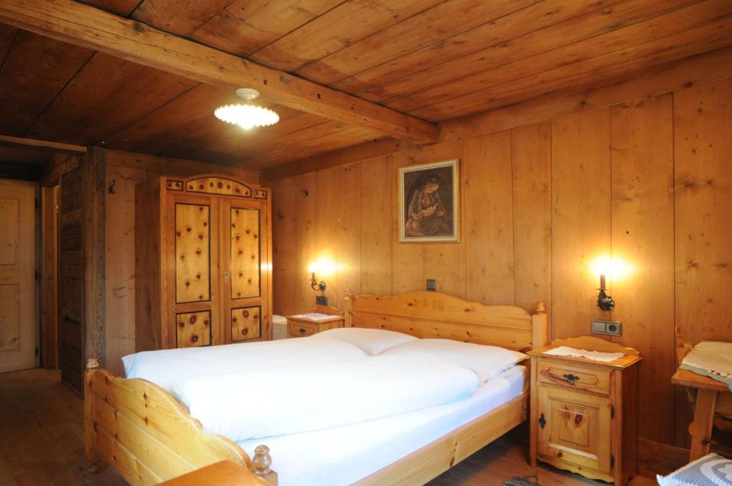 Glinzhof Mountain Natur Resort Agriturismo Сан Кандидо Стая снимка